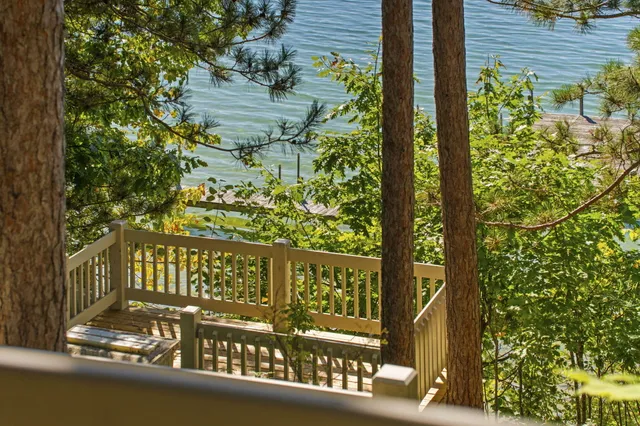 $3,995,000 | 818 Whitfield View, Petoskey, MI 49770