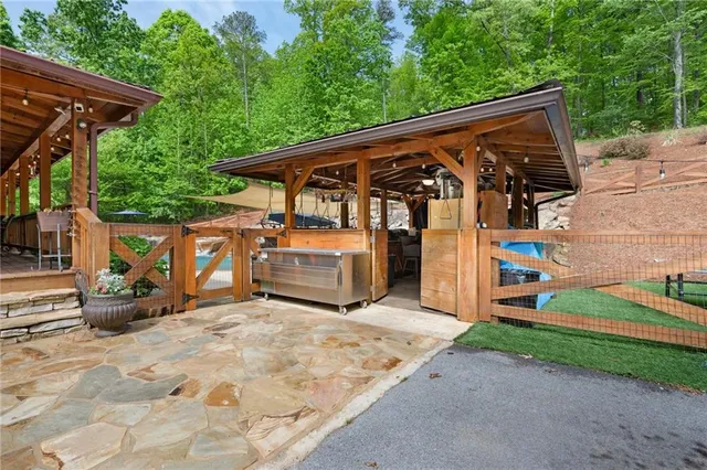 $725,000 | 107 Winsome Place Northeast, Rome, GA 30161