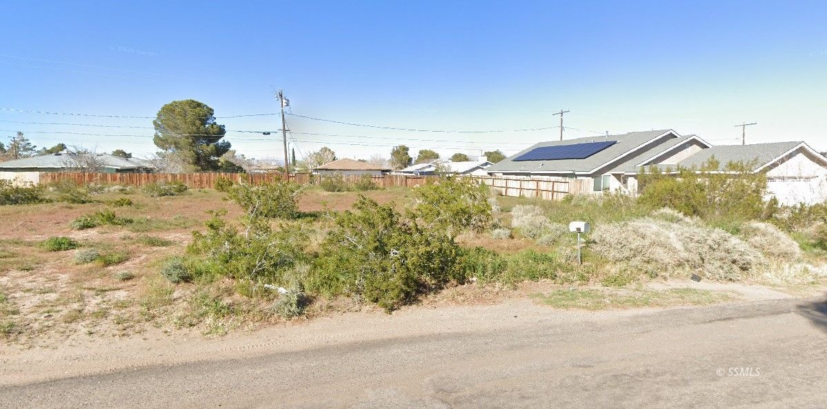 81-233-29 West Willow Avenue Ridgecrest, CA 93555 - Photo 2 of 6 Gallery Image 2