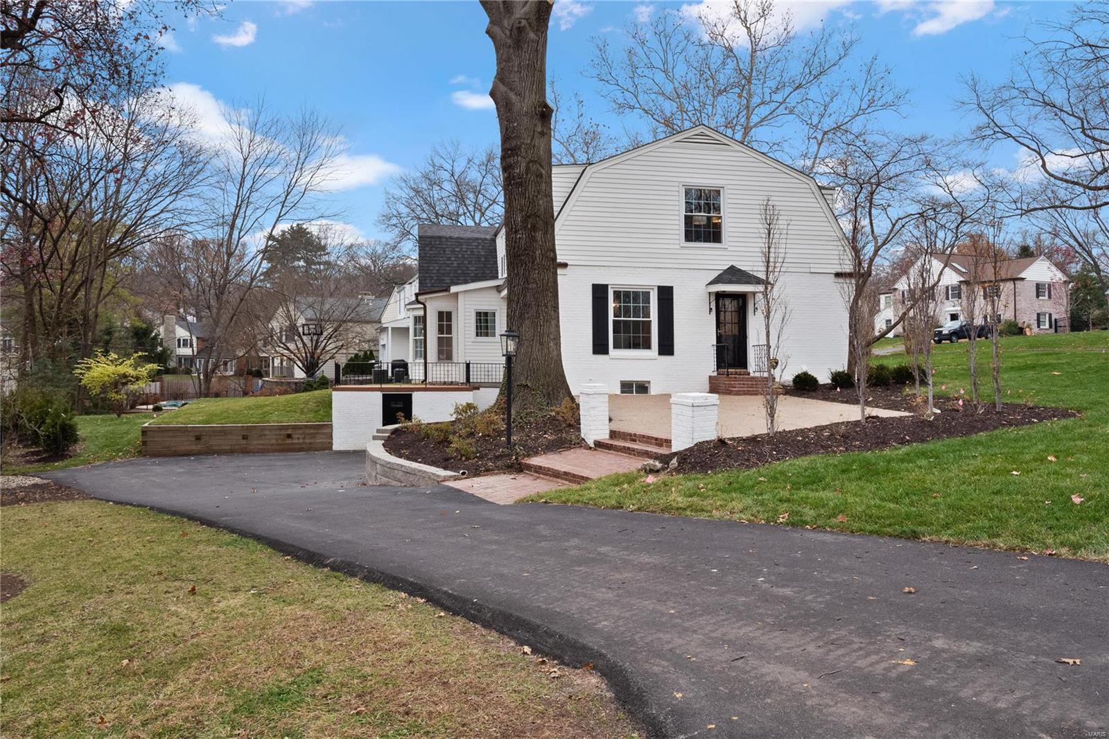 47 Willow Hill Road St. Louis, MO 63124 - Photo 3 of 26 Gallery Image 3
