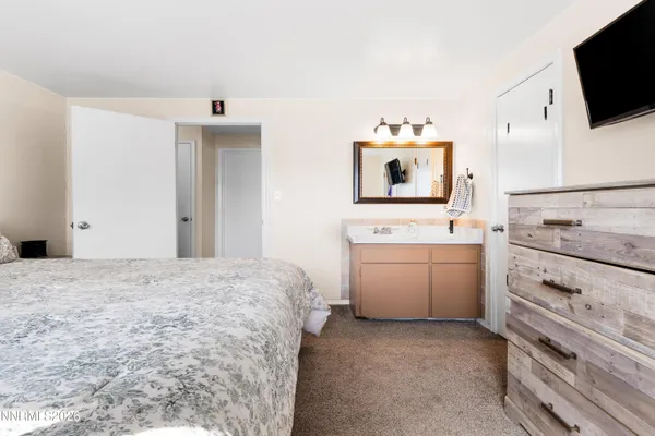 $330,000 | 160 Circle Drive, Winnemucca, NV 89445