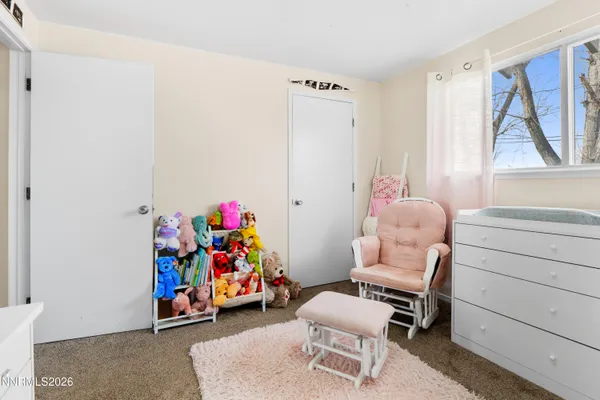 $330,000 | 160 Circle Drive, Winnemucca, NV 89445