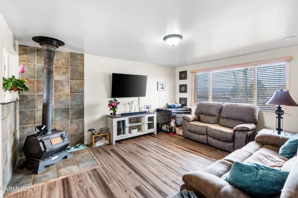 $330,000 | 160 Circle Drive, Winnemucca, NV 89445