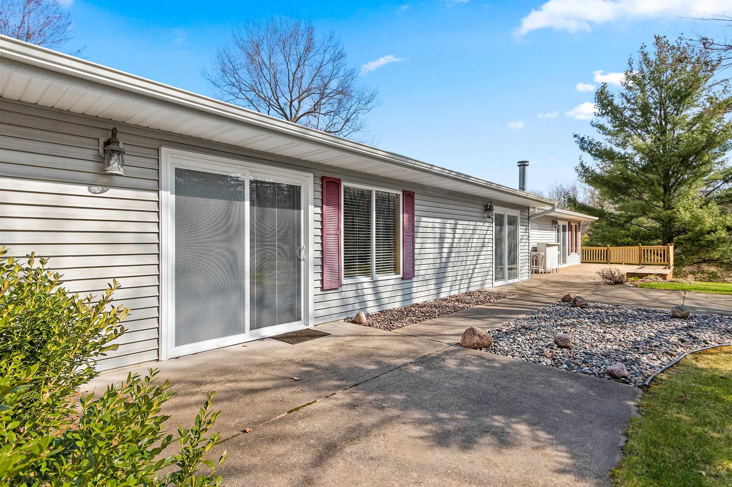 17350 Lake John Road Lakewood, WI 54138 - Photo 5 of 72