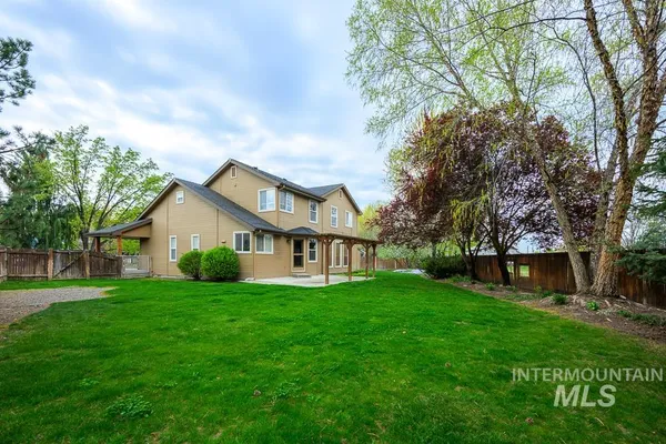 $695,000 | 427 South Silver Bow Avenue, Eagle, ID 83616