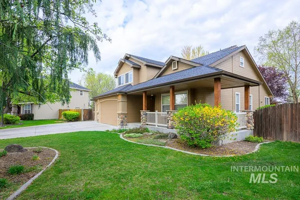 $695,000 | 427 South Silver Bow Avenue, Eagle, ID 83616