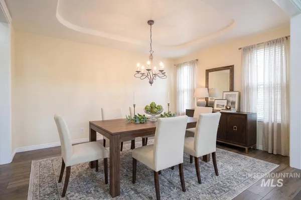 $695,000 | 427 South Silver Bow Avenue, Eagle, ID 83616