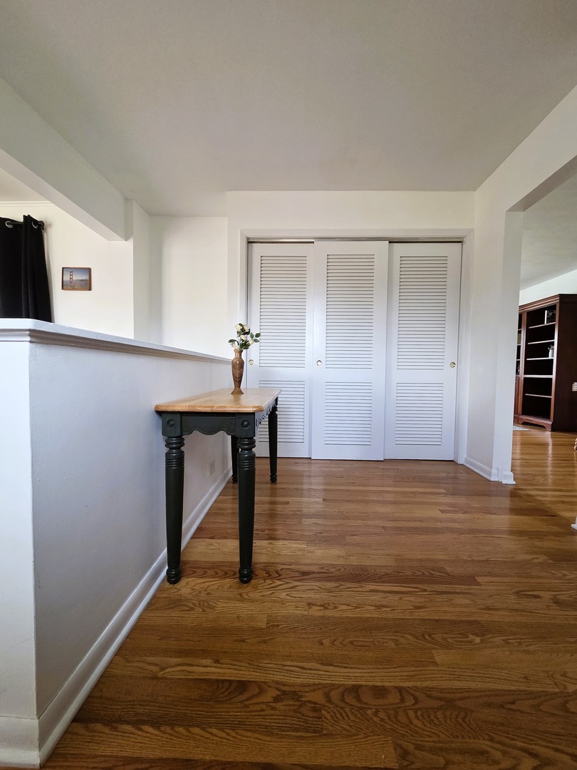 220 South President Street Wheaton, IL 60187 - Photo 9 of 25