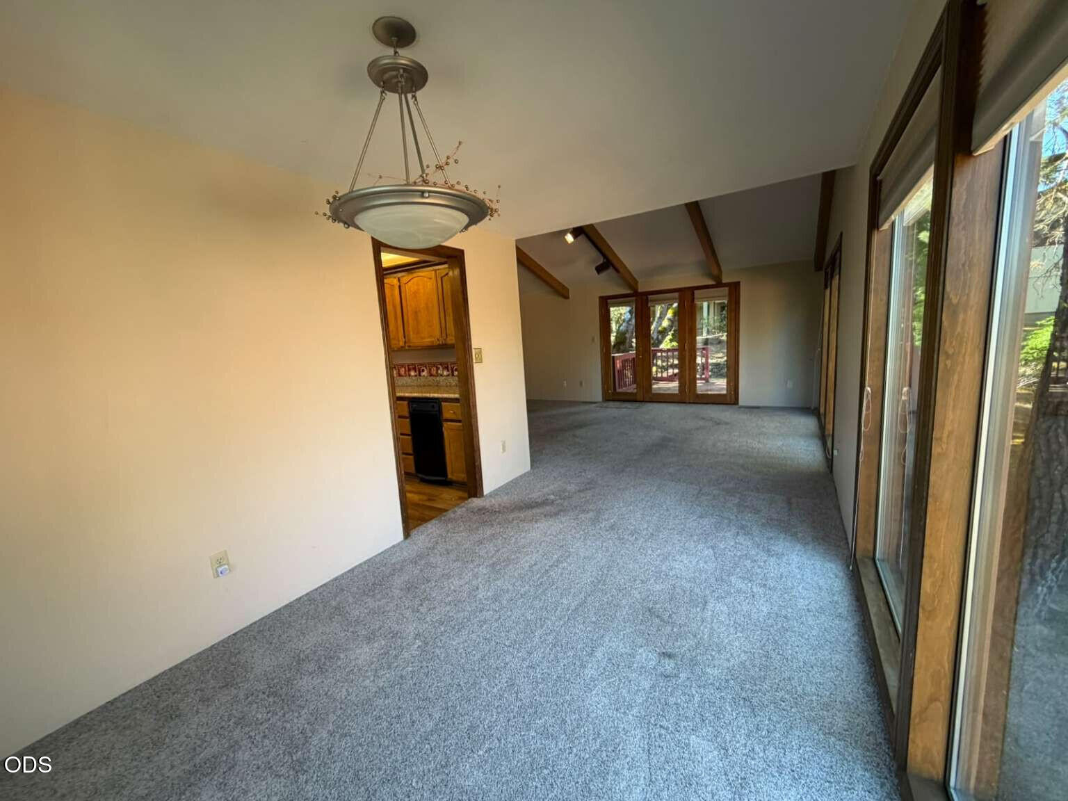 2586 Freedom Way Medford, OR 97504 - Photo 14 of 26