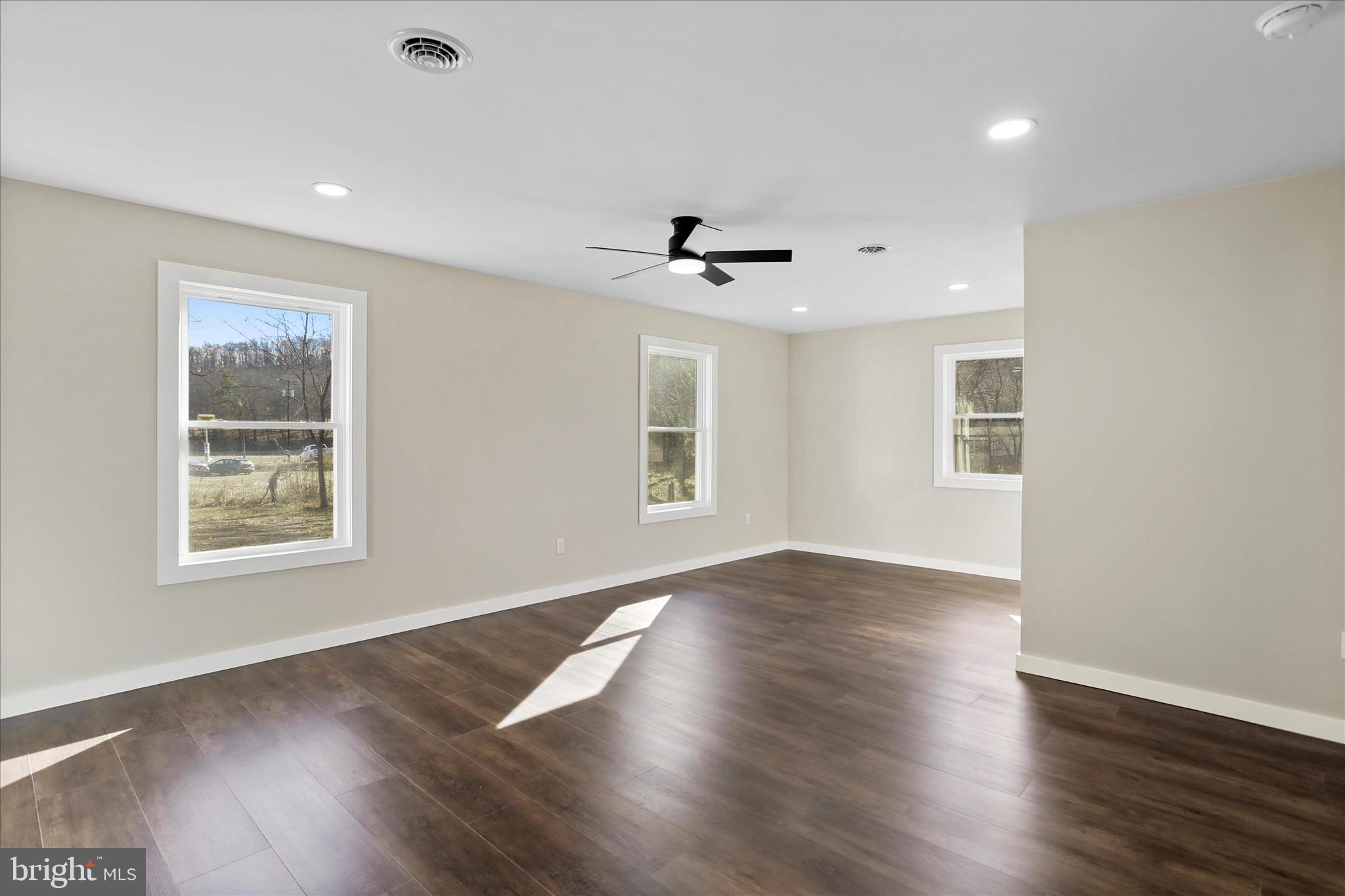 30 Dry Run Road Burlington, WV 26710 - Photo 15 of 42 Primary bedroom with ensuite & 2 walk in closets!