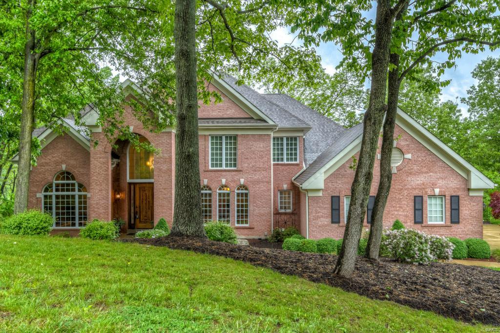 17 Chesterfield Lakes Road Chesterfield, MO 63005 - Photo 1 of 47 Gallery Image 1