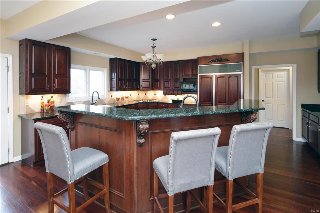 17 Chesterfield Lakes Road Chesterfield, MO 63005 - Photo 14 of 47 Gallery Image 14