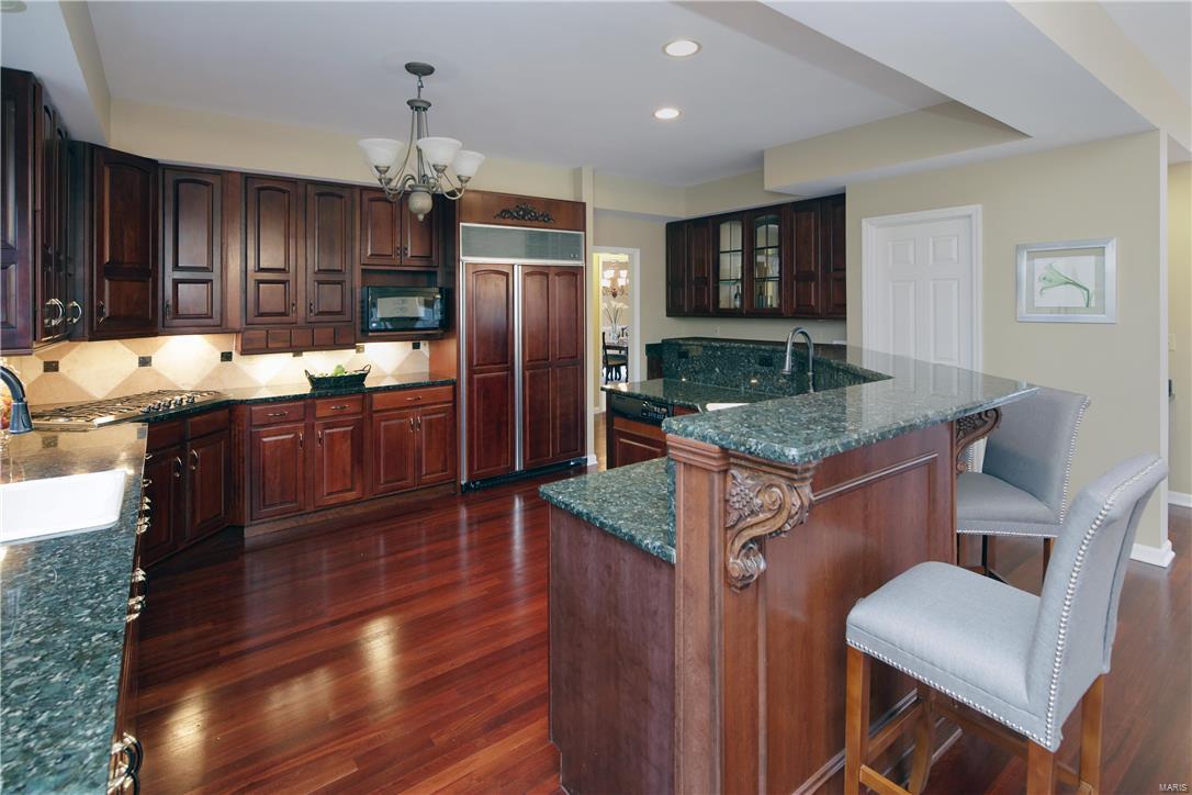 17 Chesterfield Lakes Road Chesterfield, MO 63005 - Photo 15 of 47 Gallery Image 15