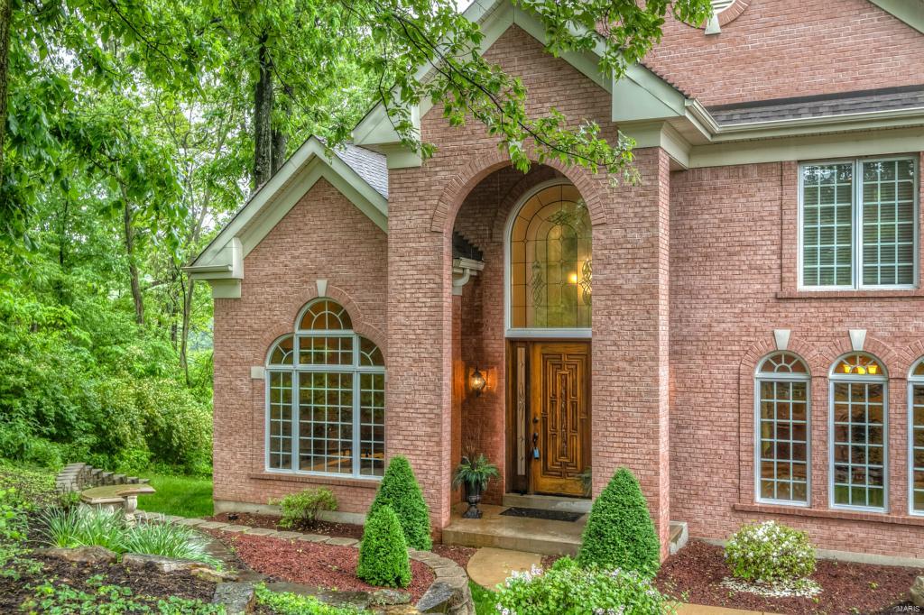 17 Chesterfield Lakes Road Chesterfield, MO 63005 - Photo 2 of 47 Gallery Image 2