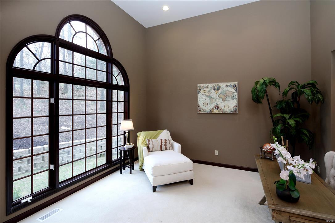17 Chesterfield Lakes Road Chesterfield, MO 63005 - Photo 7 of 47 Gallery Image 7