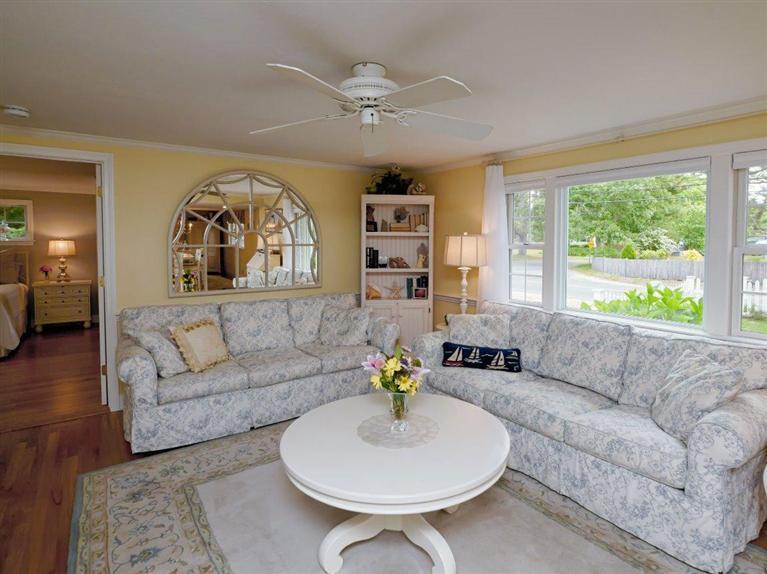 35 Strawberry Hill Road Centerville, MA 02632 - Photo 8 of 24 Additional Photo