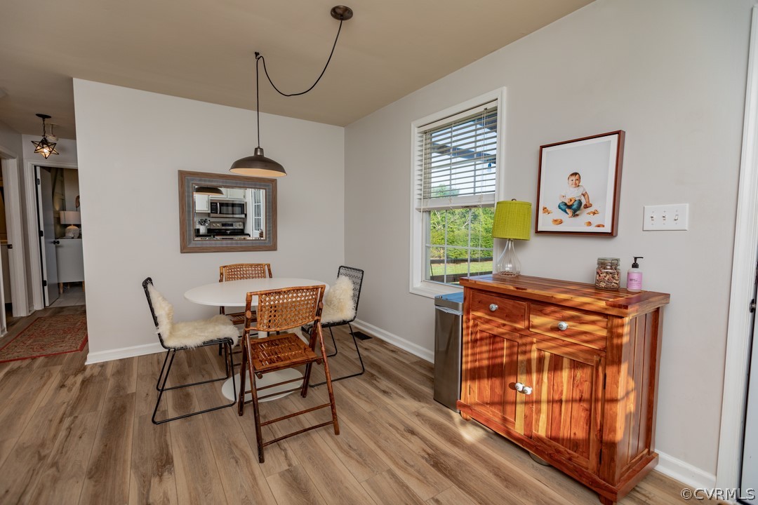 19821 River Road Sutherland, VA 23885 - Photo 13 of 43 Kitchen dining area