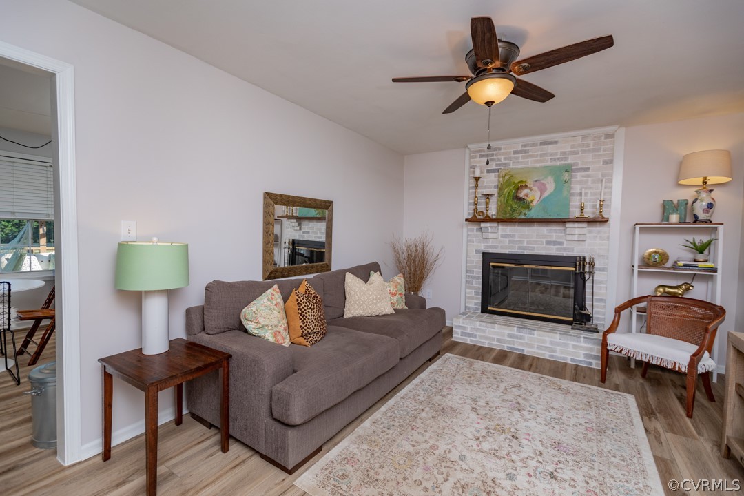 19821 River Road Sutherland, VA 23885 - Photo 6 of 43 1st Floor Family Room with new flooring