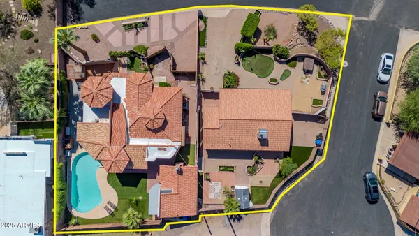 $1,400,000 | 1450 East Royal Palm Road, Phoenix, AZ 85020