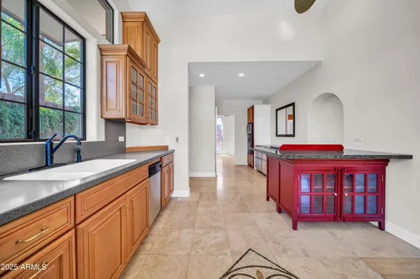 $1,400,000 | 1450 East Royal Palm Road, Phoenix, AZ 85020