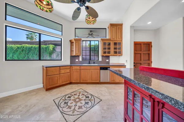 $1,400,000 | 1450 East Royal Palm Road, Phoenix, AZ 85020