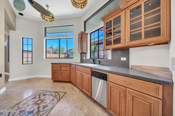 $1,400,000 | 1450 East Royal Palm Road, Phoenix, AZ 85020