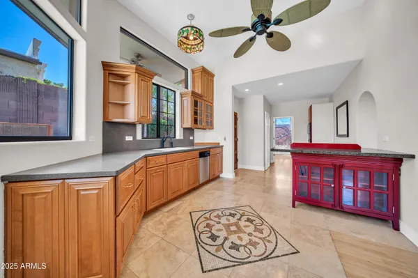 $1,400,000 | 1450 East Royal Palm Road, Phoenix, AZ 85020