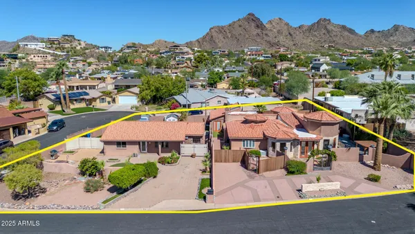 $1,400,000 | 1450 East Royal Palm Road, Phoenix, AZ 85020