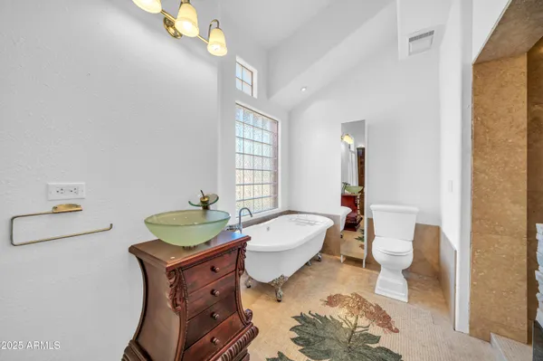 $1,400,000 | 1450 East Royal Palm Road, Phoenix, AZ 85020