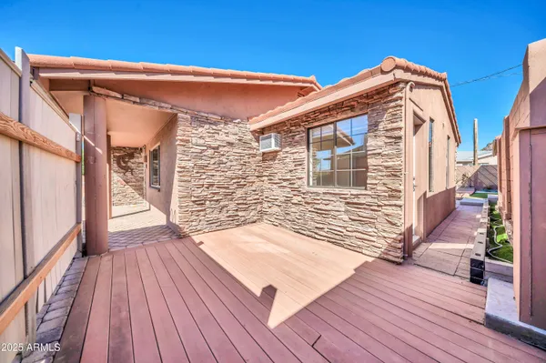 $1,400,000 | 1450 East Royal Palm Road, Phoenix, AZ 85020