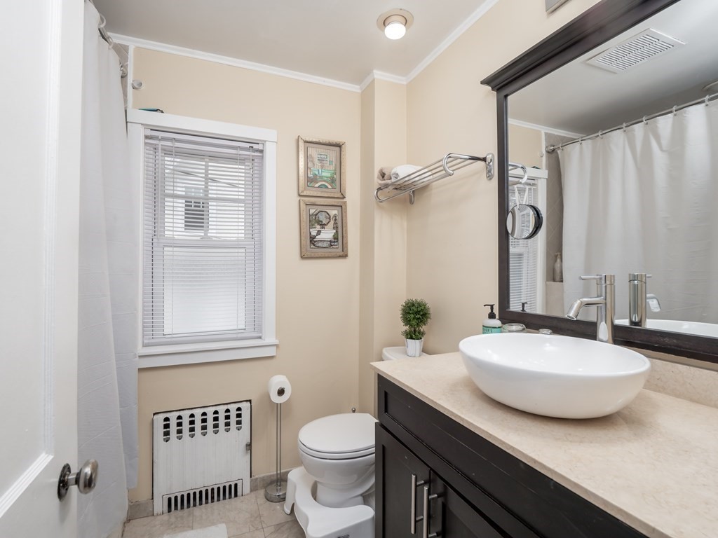 42 Fellsmere Road Malden, MA 02148 - Photo 14 of 39 Gallery Image 14