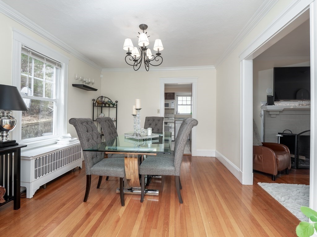 42 Fellsmere Road Malden, MA 02148 - Photo 3 of 39 Gallery Image 3