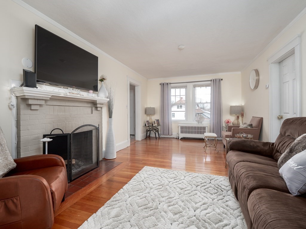42 Fellsmere Road Malden, MA 02148 - Photo 8 of 39 Gallery Image 8