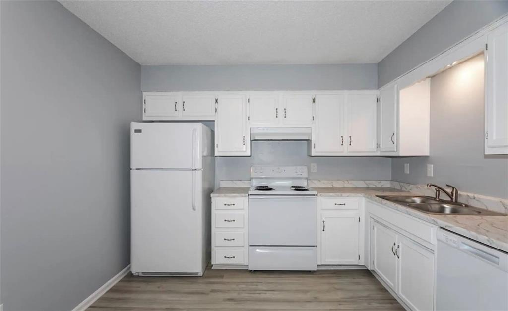 209 Barr Road Grain Valley, MO 64029 - Photo 2 of 10