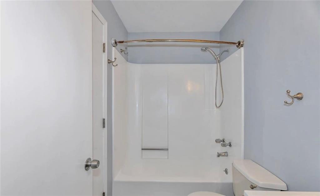 209 Barr Road Grain Valley, MO 64029 - Photo 3 of 10