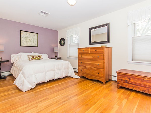 17 Albemarle Road Waltham, MA 02452 - Photo 9 of 29 Gallery Image 9