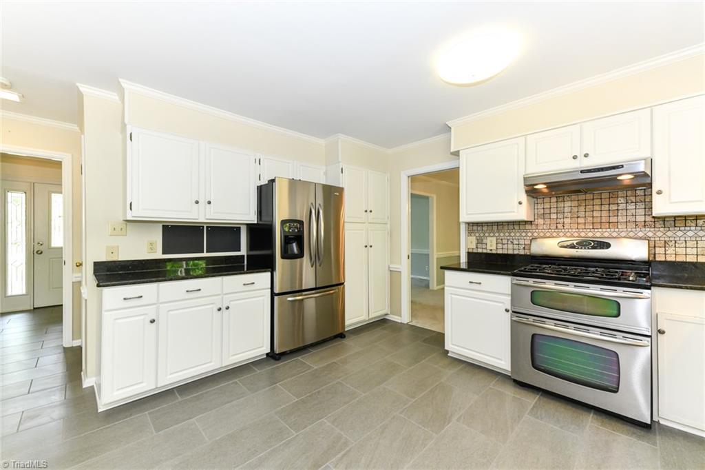 4602 Highberry Road Greensboro, NC 27410 - Photo 9 of 46 Gallery Image 9