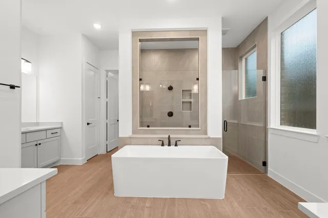 $600,646 | 15716 Hoptree Hts Lane, Conroe, TX 77302