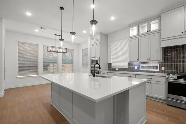 $595,695 | 15716 Hoptree Hts Lane, Conroe, TX 77302