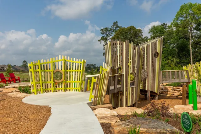 $600,646 | 15716 Hoptree Hts Lane, Conroe, TX 77302