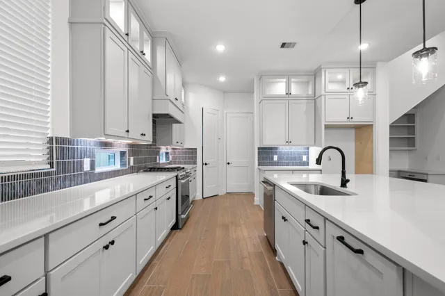 $600,646 | 15716 Hoptree Hts Lane, Conroe, TX 77302