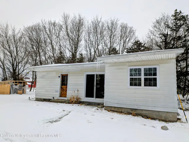 $225,000 | 6727 Highway 9, Hudson, NY 12534
