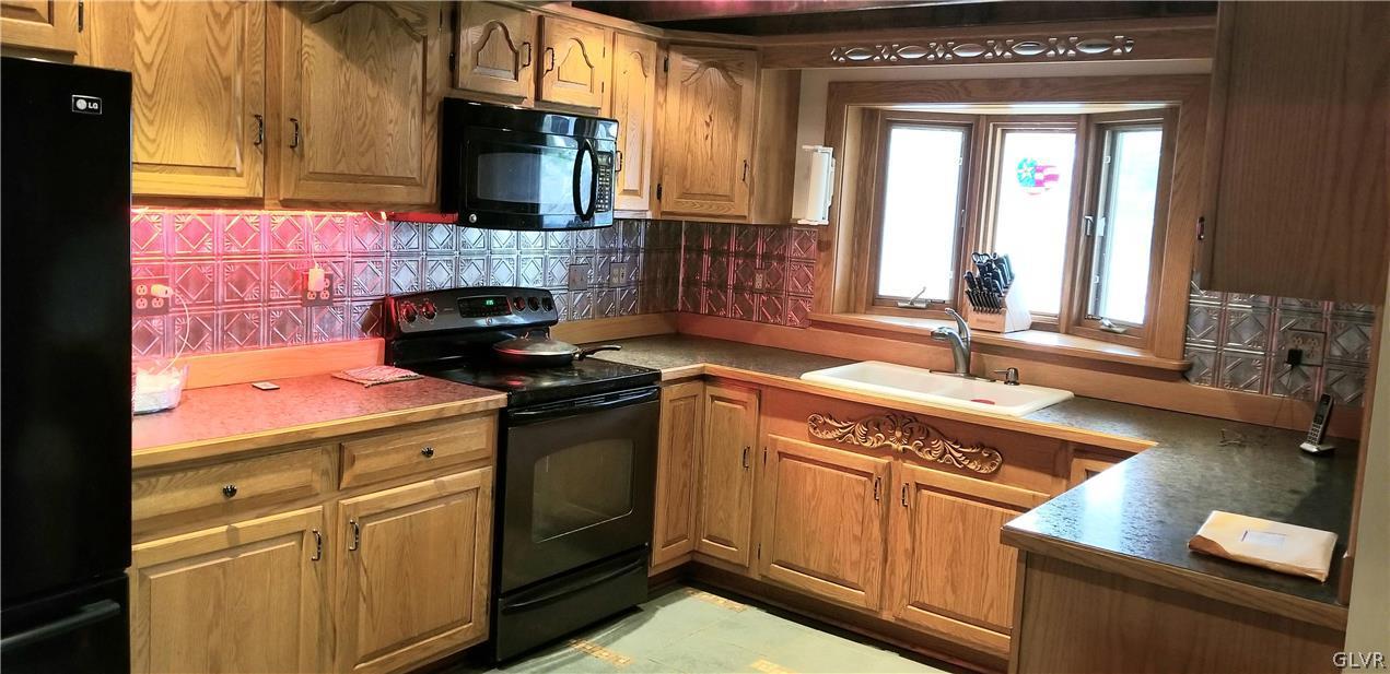 9544 Longswamp Road Mertztown, PA 19539 - Photo 3 of 23 Gallery Image 3