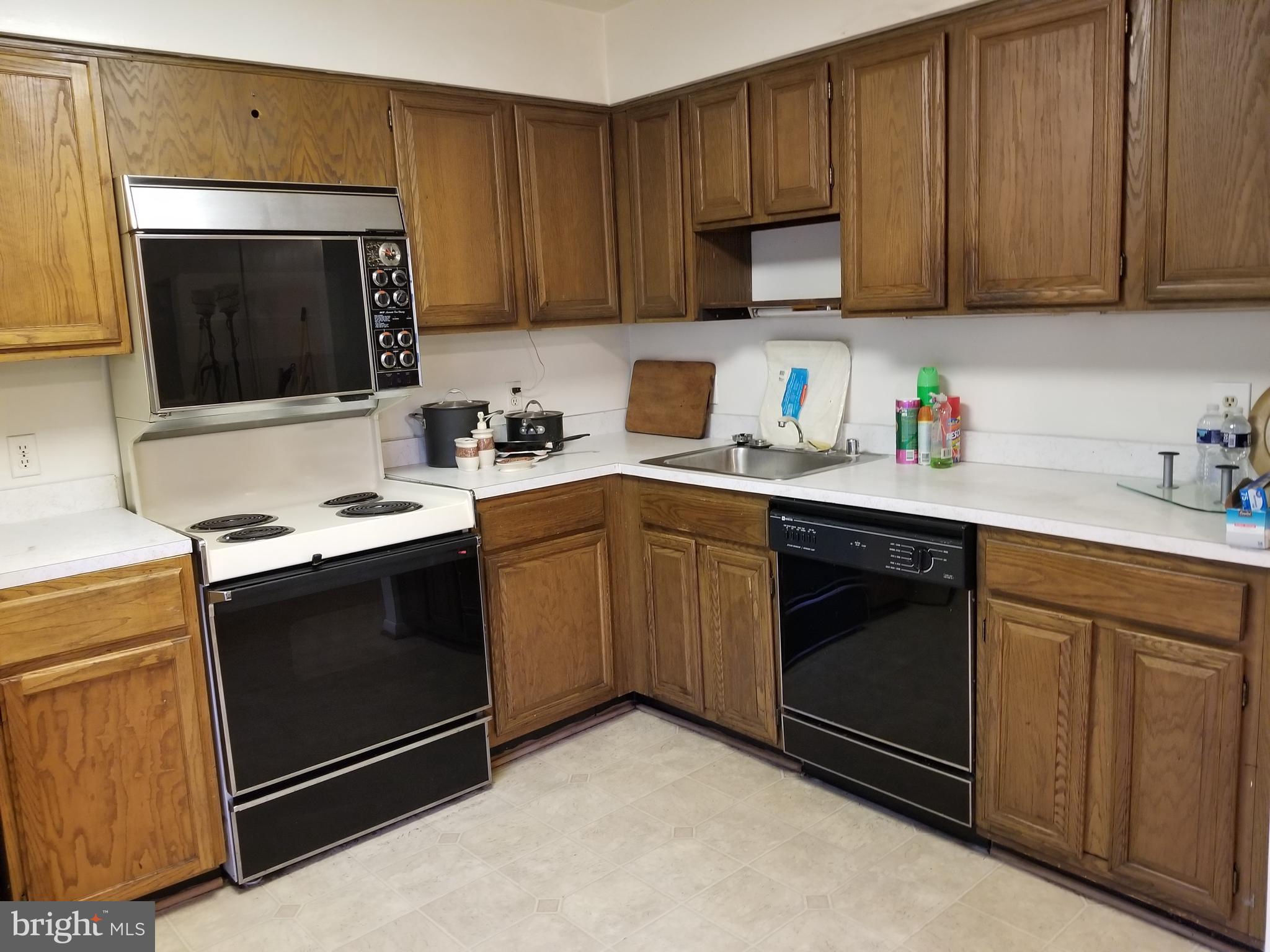 3153 Apple Road Northeast, Unit 5 Washington, DC 20018 - Photo 6 of 38 Kitchen