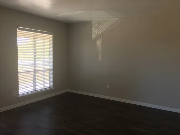 $895 | 5607 Sunshine Drive, Unit 107, Austin, TX 78756