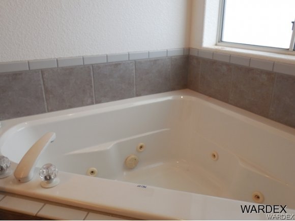 5000 El Ranchero Road Fort Mohave, AZ 86426 - Photo 20 of 32 Master Bathroom