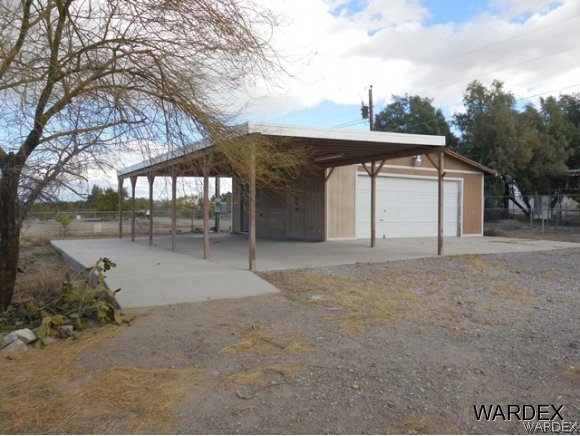 5000 El Ranchero Road Fort Mohave, AZ 86426 - Photo 25 of 32 Garage