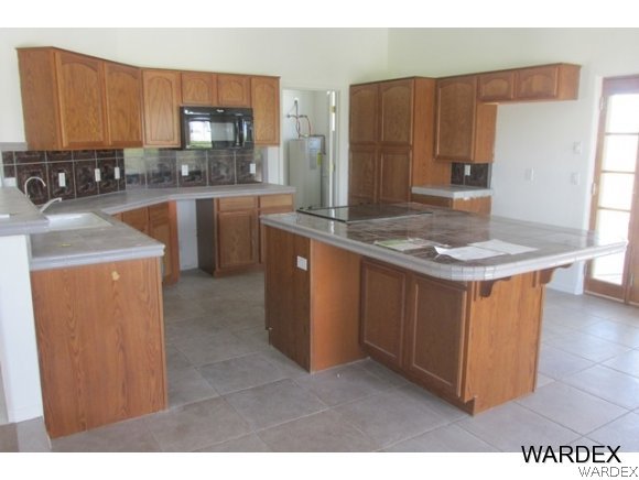 5000 El Ranchero Road Fort Mohave, AZ 86426 - Photo 3 of 32 Kitchen