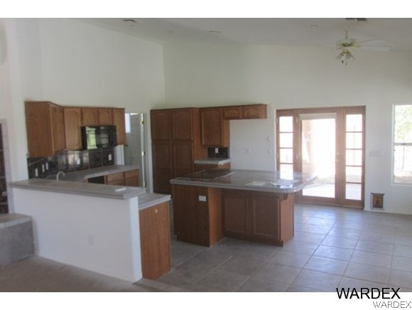 5000 El Ranchero Road Fort Mohave, AZ 86426 - Photo 6 of 32 Kitchen