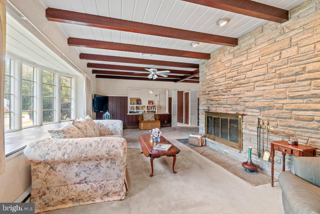 8812 Wolverton Road Baltimore, MD 21234 - Photo 4 of 26 Large living room (27x11)